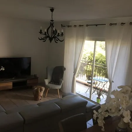 Grand T4 Neuf - 100M2 Centre Ville Apartamento *